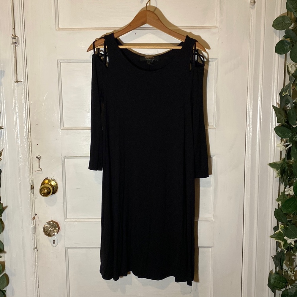 Cotton Stretch Black Dress with Cut out Shoulders🖤